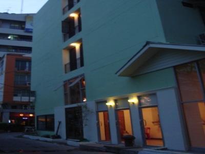 Kaset Guesthouse Bangkok Eksteriør billede